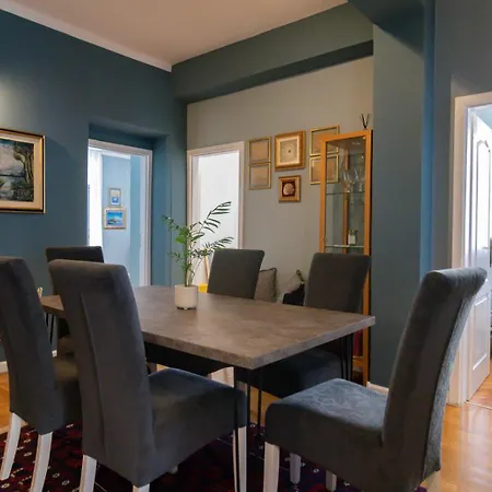 Lux Duje Apartamento *